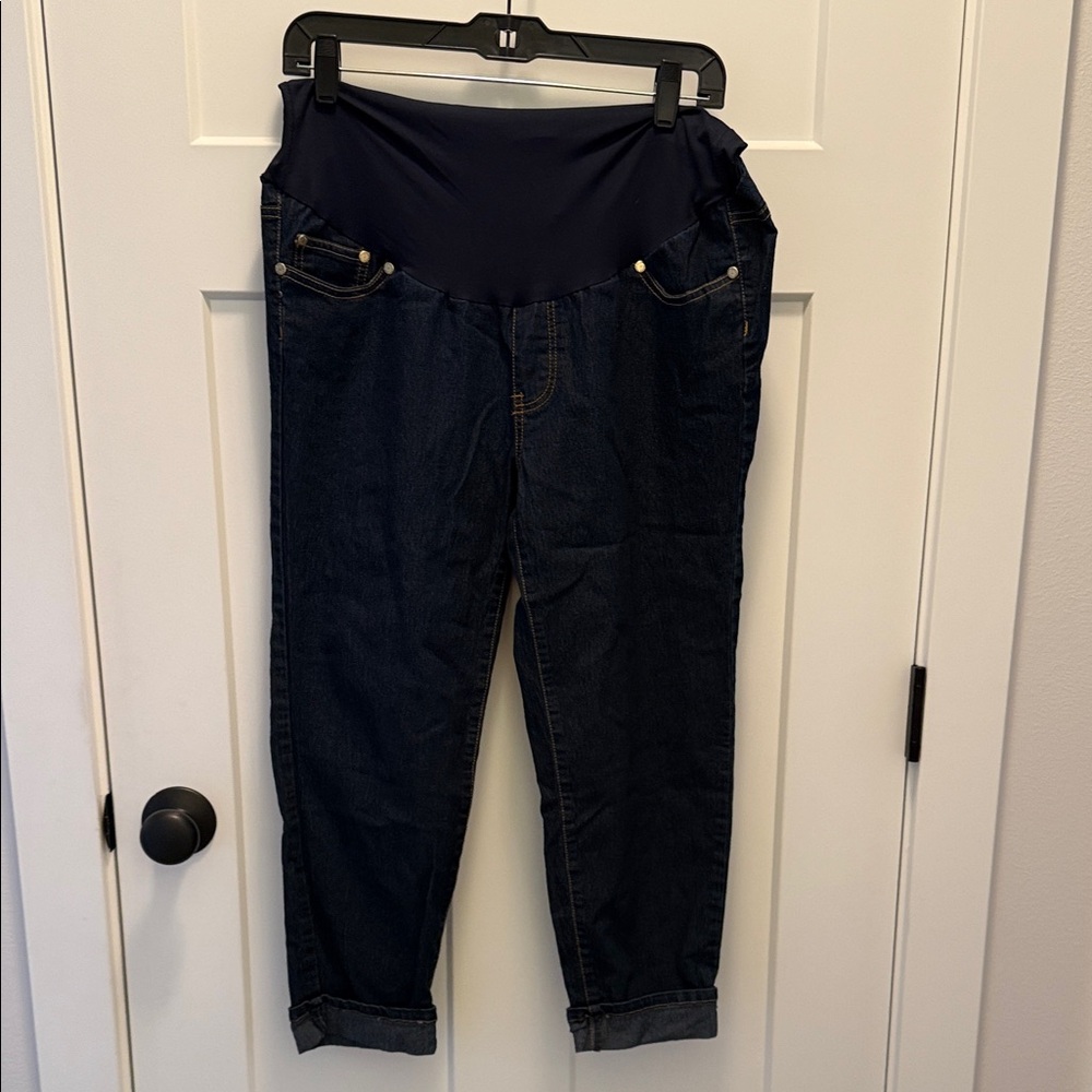 Stylish Dark Blue Maternity Cropped Jeans